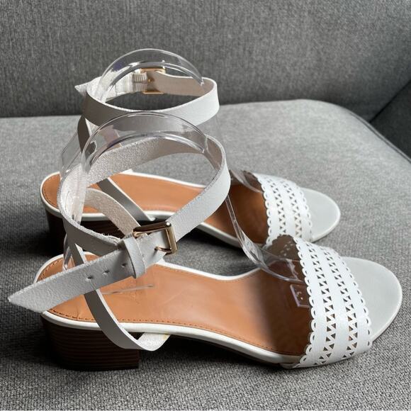 J. CREW Block Heel Sandals Cut-Outs White Slingback block sandals Women's 10 - Picture 5 of 12